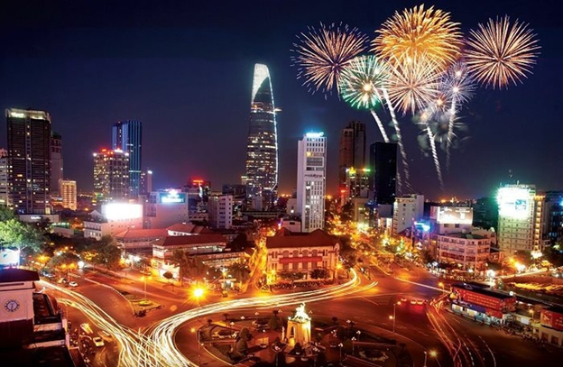 Ho Chi Minh City shooting fireworks to celebrate the New Year’s Day