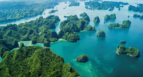 Bai Tu Long Bay