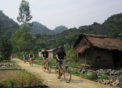  Viet Hai fishing village