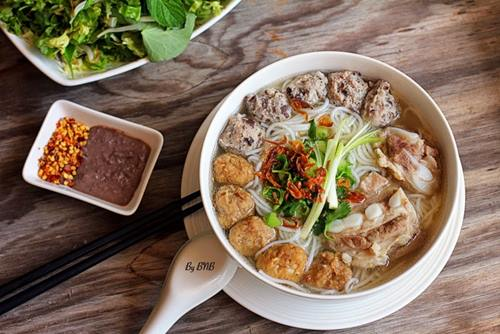 Delicious food in Ninh Binh-Vermicelli grows