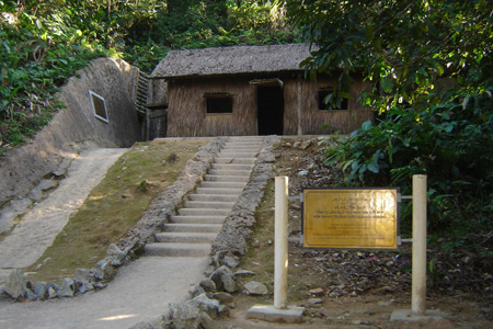 The headquarters of the Dien Bien Phu campaign was located in the Muong Phang forest 