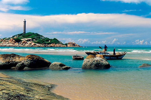 Very poetic beach scene in Thuan An