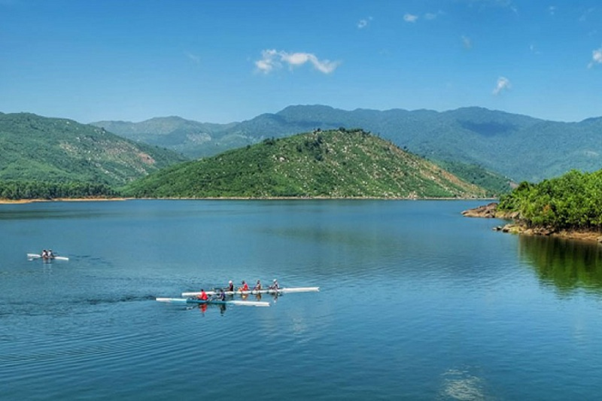 Dong Nghe is as beautiful as an ink painting