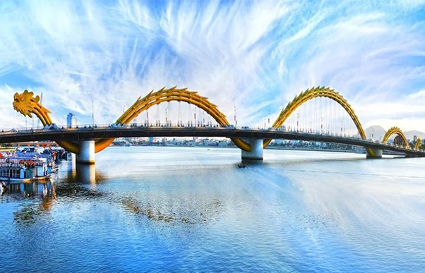 Impressive Dragon Bridge creates a symbol of Da Nang