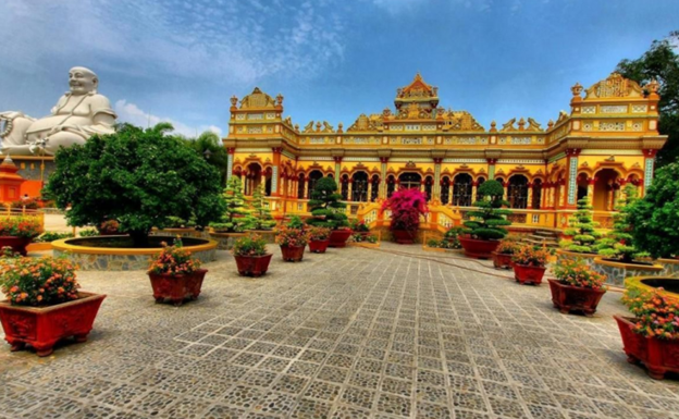 Vinh Trang Pagoda - My Tho Mekong Delta