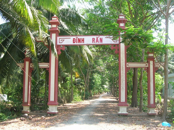 Dinh Snake, where the Dong Khoi movement started, hides many mysterious spiritual stories.