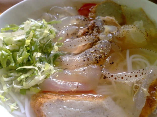 Foods in Nha Trang-Vermicelli Jellyfish