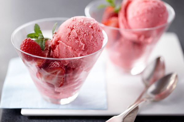 Delicious strawberry ice cream that is hard to resist 