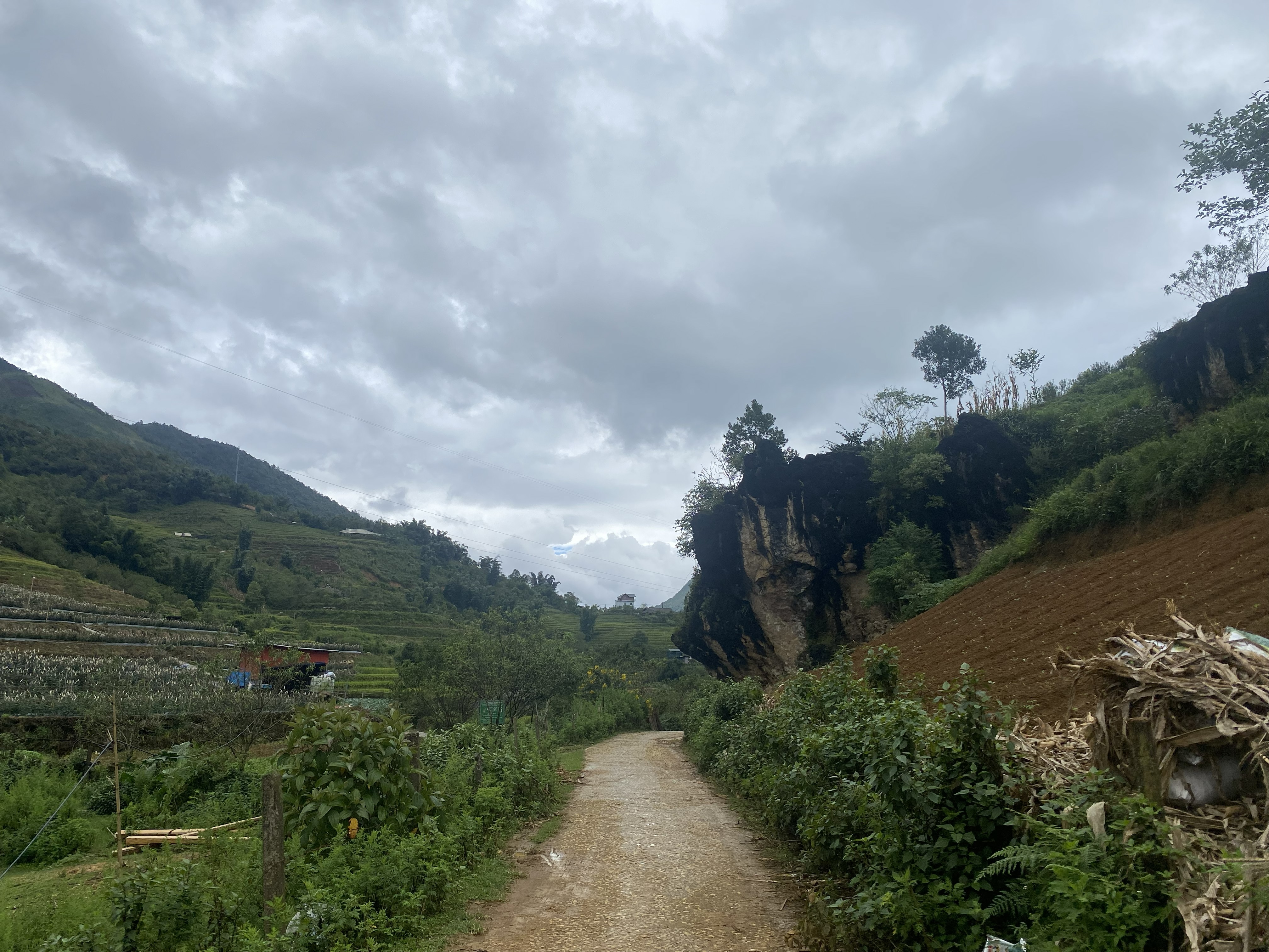 Ma Tra Trekking Road
